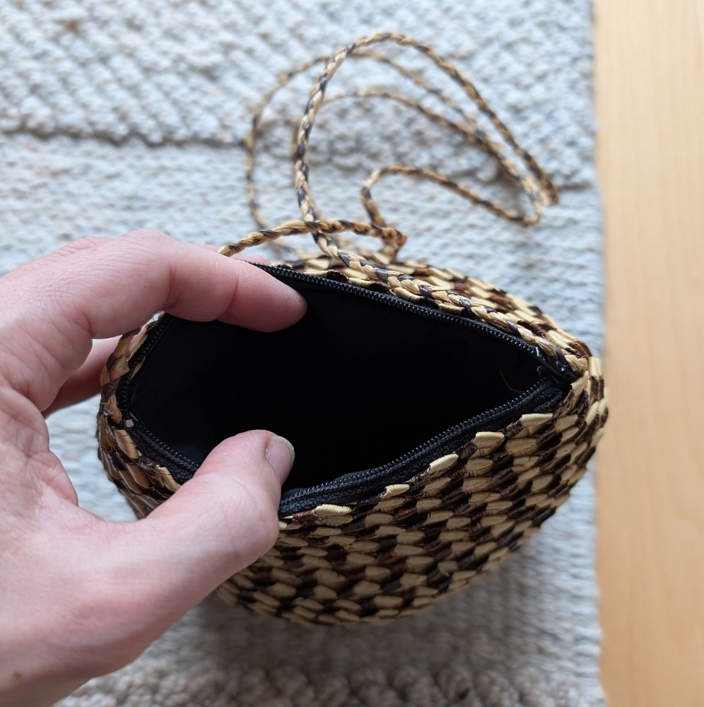 Vintage Wicker Boho Purse - Picture 2 of 4